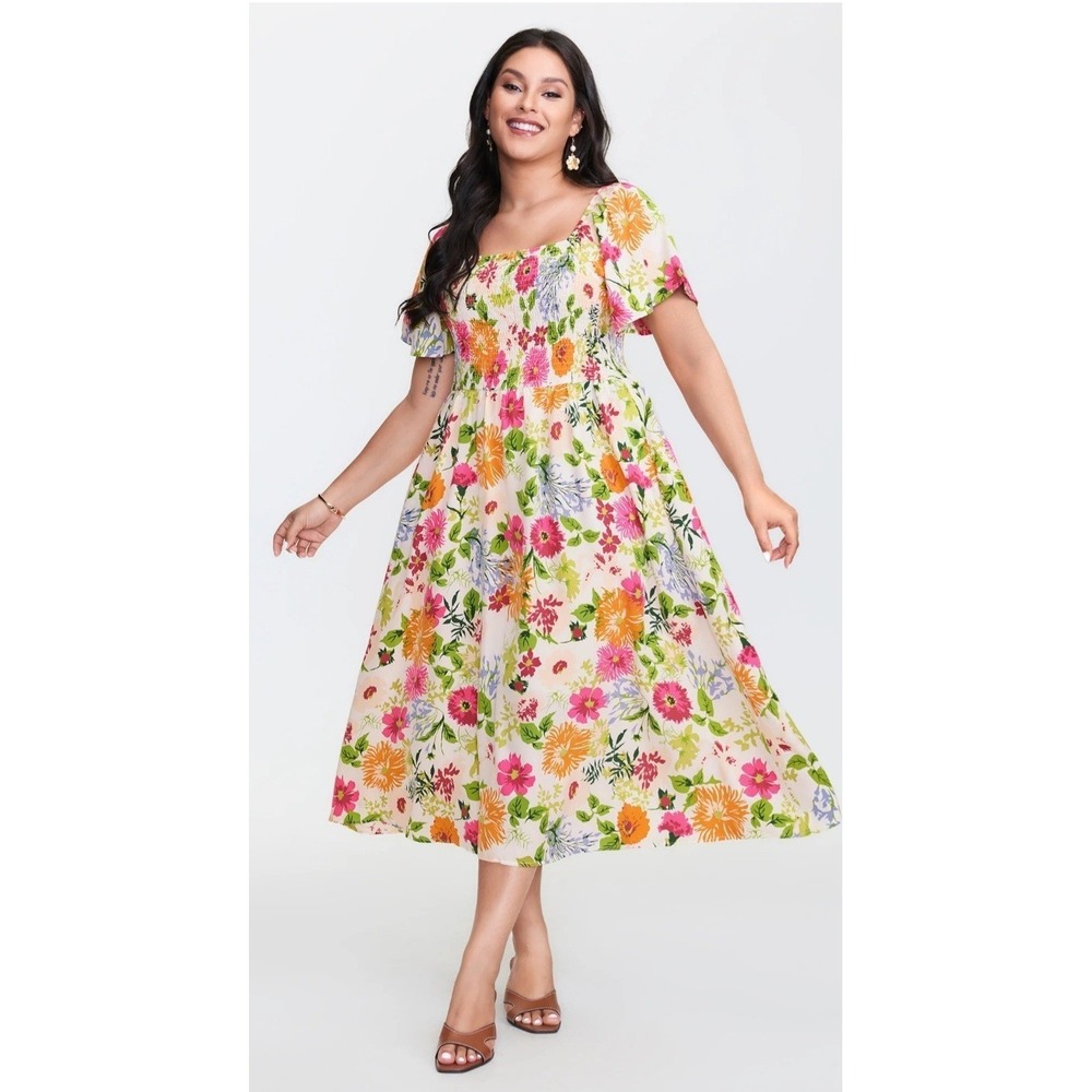 NWT Sz 22-24/3x BloomChic Floral Shirred Square Neck Pocket Midi Dress